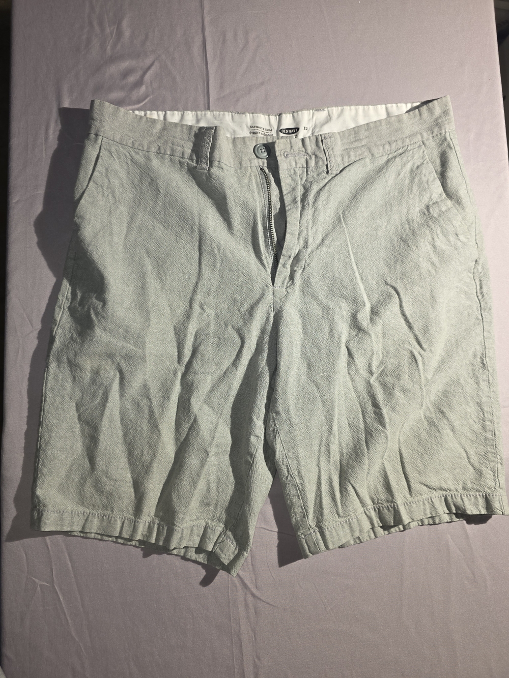Old Navy Light Khaki Men’s Hybrid Shorts